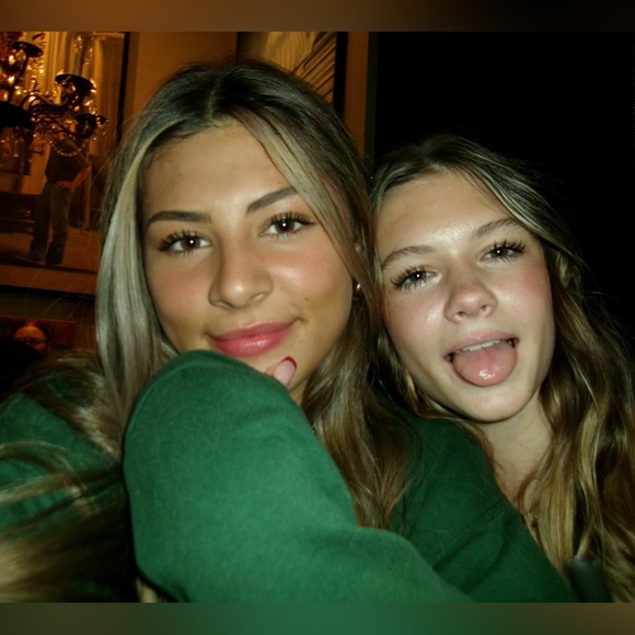 Meet your Posher, Tabitha - Picture 3 of 6